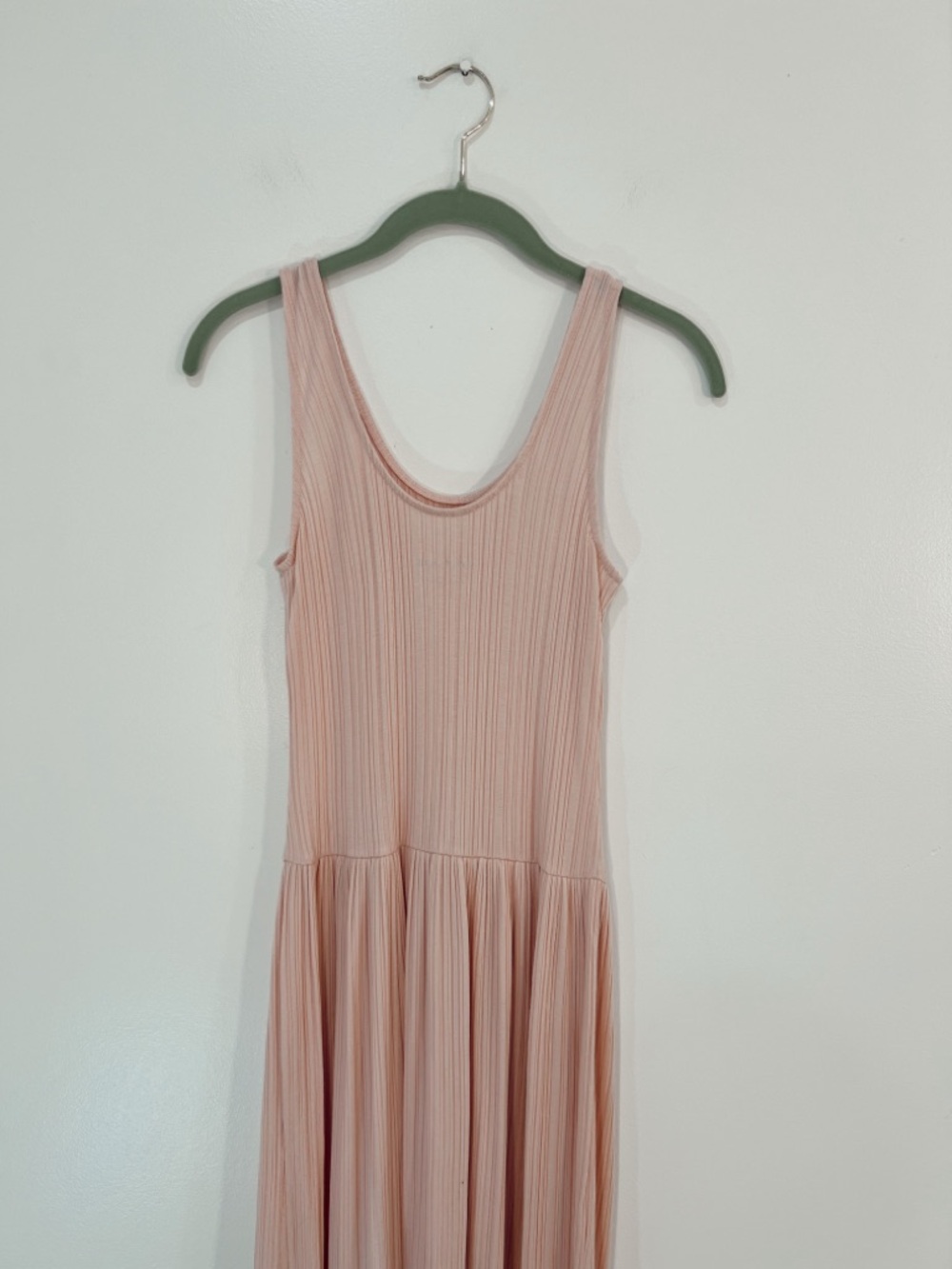 Everlane The Rib Soft Knit Scoop-Neck Dress - Picture 11 of 13